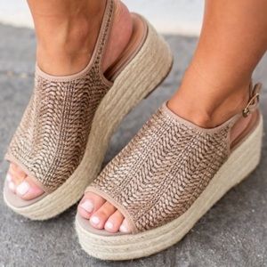 Steve Madden Courage Wedges